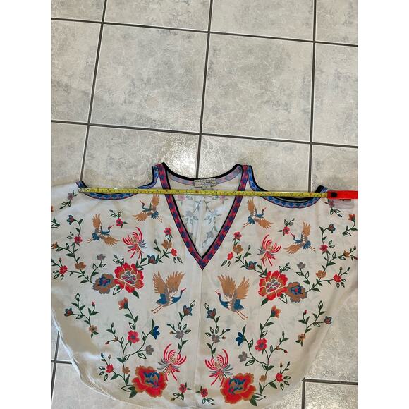 Flying Tomato Cold Shoulder Floral V Neck Size Small Blouse - Picture 5 of 5